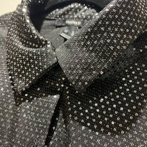 Forever 21 Women's Black and Silver Button-down Dress Shirt/Blouse